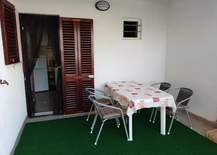 Nik Appartamento Bibinje