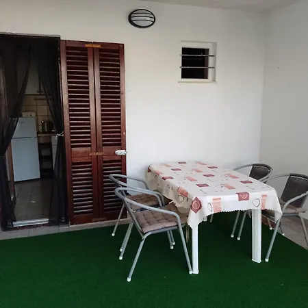 Nik Apartman Bibinje