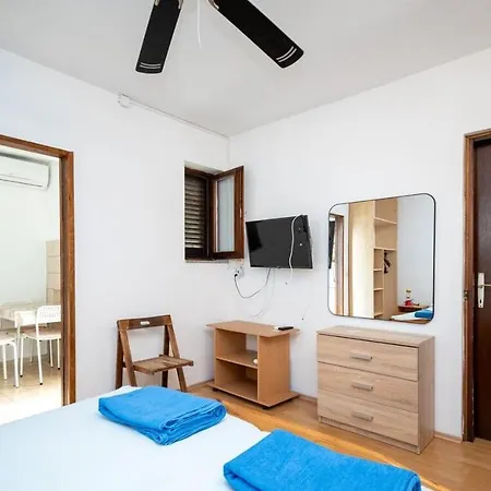 Nik Apartment *