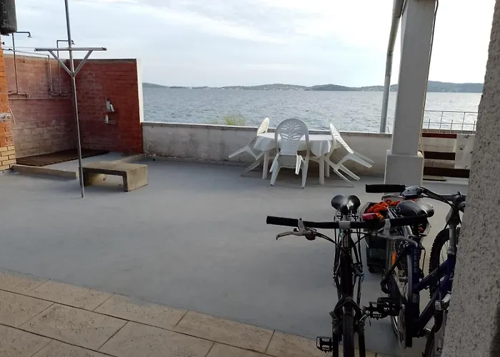 Nik Апартаменты *